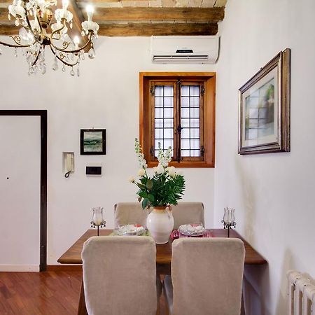 Stunning Pantheon Apartment Рим Стая снимка