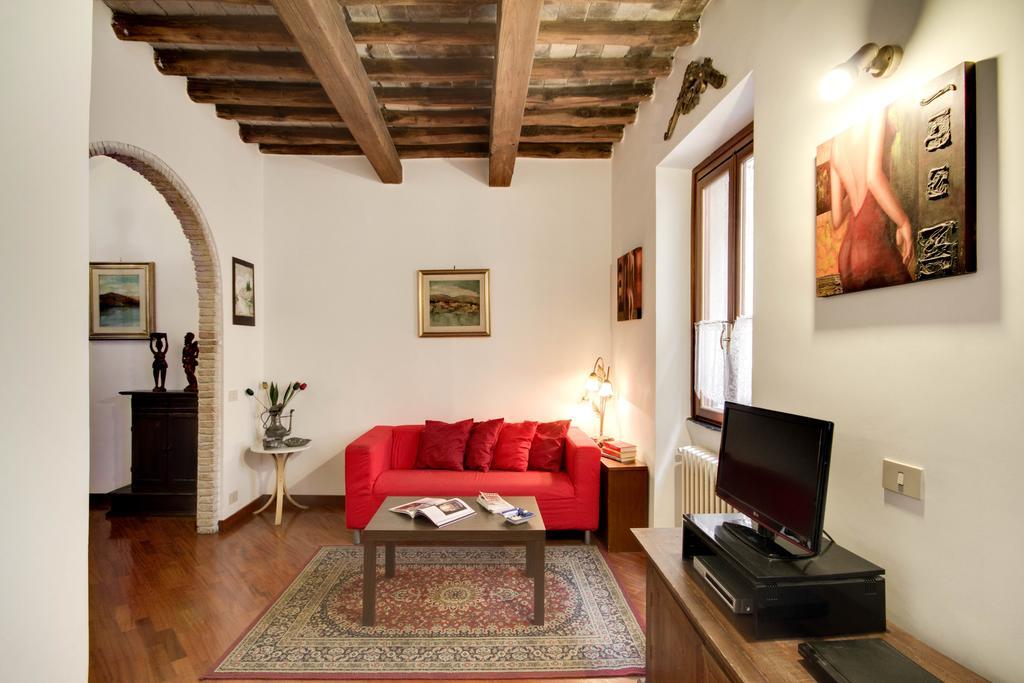 Stunning Pantheon Apartment Рим Стая снимка
