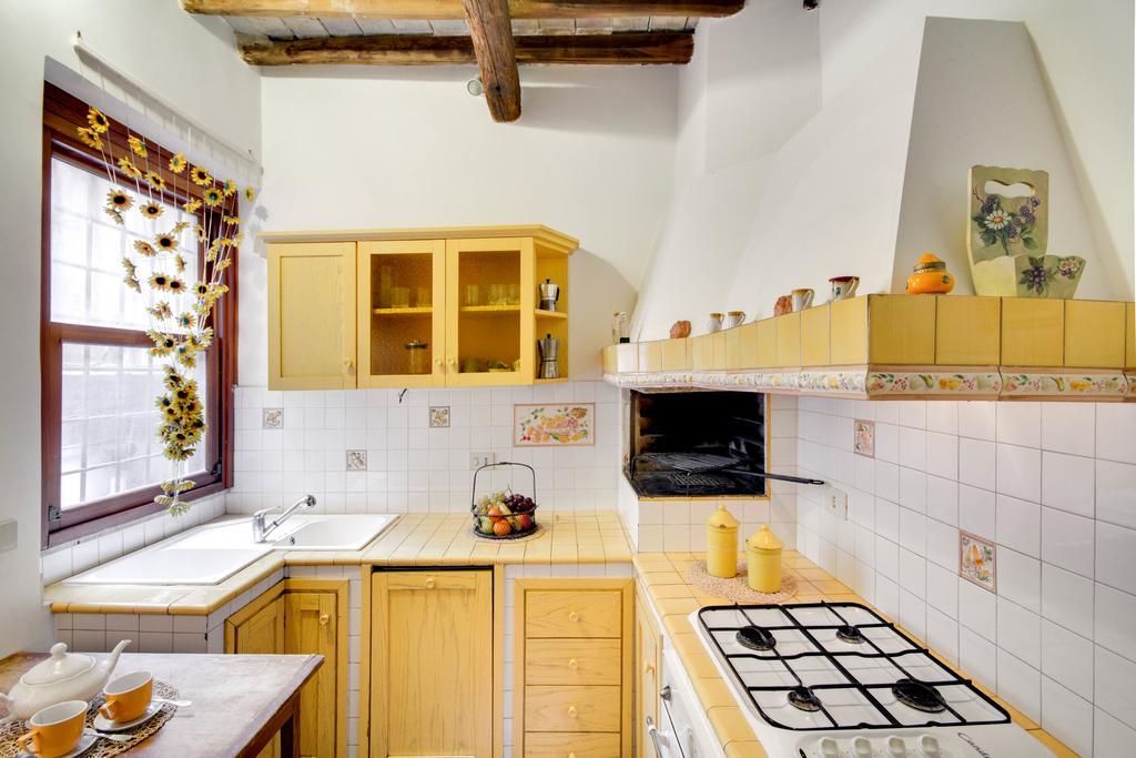 Stunning Pantheon Apartment Рим Стая снимка